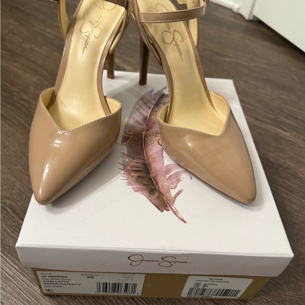 Jessica Simpson Women's Tan Heels